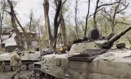 Cmentarzysko rosyjskich czołgów jak symbol klęski. Wojsko pokazało konsekwencje największej bitwy tej wojny (WIDEO)
