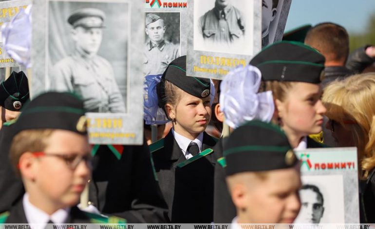 Łukaszenka 9 maja: Jesteśmy zjednoczeni z Rosją ale nie jesteśmy agresorami. Zostawcie nas w spokoju! (FOTO)