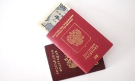 Zełenski poparł obywatelską petycję o wprowadzenie wiz dla Rosjan
