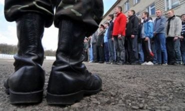 Rosja wysyła na wojnę absolwentów szkół średnich z Krymu
