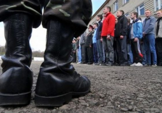 Rosja wysyła na wojnę absolwentów szkół średnich z Krymu