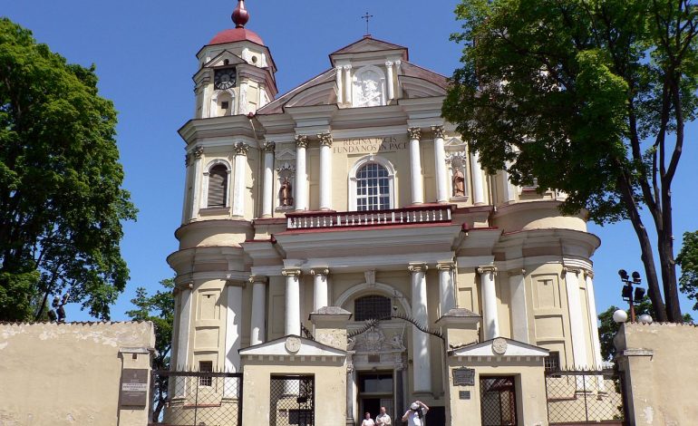 Transmisja Mszy Świętej z kościoła Świętych Apostołów Piotra i Pawła w TVP Wilno