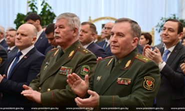 Białoruska armia przygotowuje się do wprowadzenia stanu wojennego