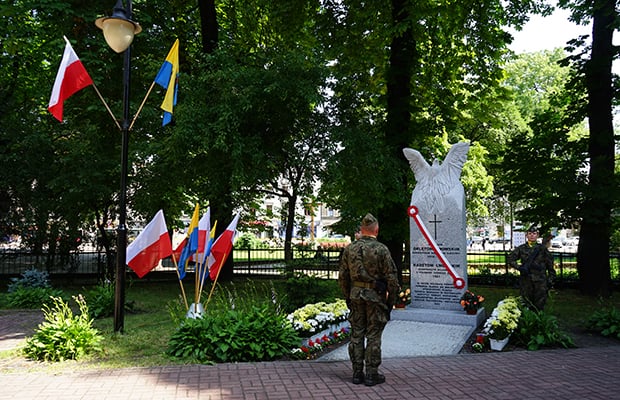 W Katowicach został odsłonięty pomnik Orląt i Kadetów Lwowskich