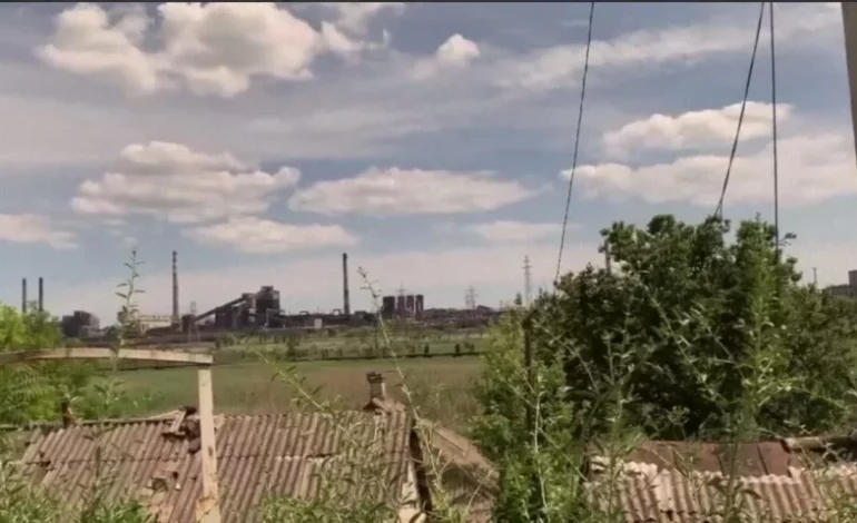 Okupujący Mariupol Rosjanie próbują odbudować linie kolejowe