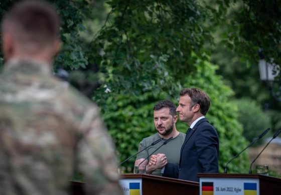 Macron uważa, że wojna na Ukrainie skończy się w tym roku i Rosja nie może w niej zwyciężyć