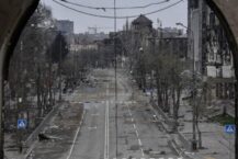 W tymczasowo okupowanym Mariupolu Rosjanie planują zmobilizować do 10 tys. mieszkańców