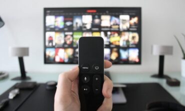 Łotwa zakazała nadawania wszystkich rosyjskich kanałów telewizyjnych