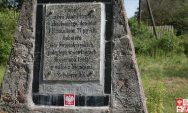 Łukaszyści (?) zdemontowali tablicę upamiętniającą polskiego bohatera na Białorusi