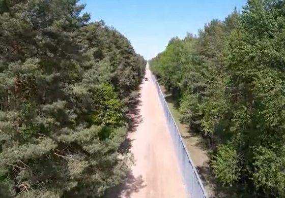 Pierwsze odcinki zapory na granicy polsko-białoruskiej ukończone (WIDEO)
