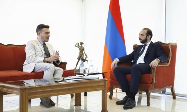Pierwsze spotkanie ministrów spraw zagranicznych Armenii i Azerbejdżanu