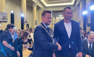 Burmistrz Kijowa Witalij Kłyczko otrzymał tytuł honorowego obywatela Warszawy