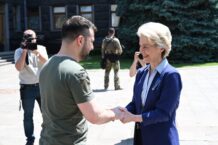Komisja Europejska przygotowuje ramy prawne w celu przekazania Ukrainie zamrożonych aktywów Rosji oraz rosyjskich oligarchów