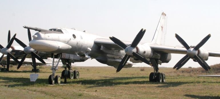 Forbes: Rosja dysponuje jeszcze 2 tys. rakiet starego typu. Może jednak nimi ostrzeliwać Ukrainę przez kilka miesięcy