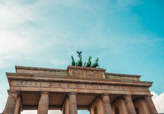 Niemcy blokują pakiet pomocowy dla Ukrainy w wysokości 9 mld euro. Jaki jest powód?