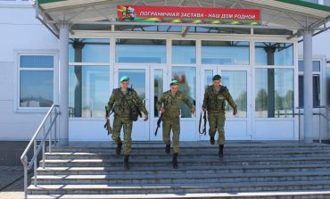 Białoruski pogranicznik pod ostrzałem własnych wojsk przedarł się na Ukrainę, by walczyć z Rosją