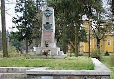 Odrestaurowany pomnik Ludwika Narbutta w Dubiczach