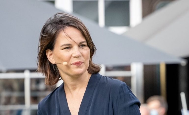 Niemieckie MSZ: albo pomagamy Ukrainie z bronią, albo zostawiamy miliony ludzi samym sobie