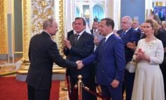 Miedwiediew znowu grozi NATO