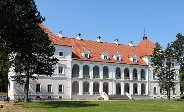 Zwiedzaj zamki, pałace i dwory na Litwie i wygrywaj nagrody!