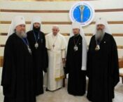 Papież Franciszek: wojny na Ukrainie nie da się rozwiązać „infantylną logiką broni” Papież Franciszek: wojny na Ukrainie nie da się rozwiązać „infantylną logiką broni”