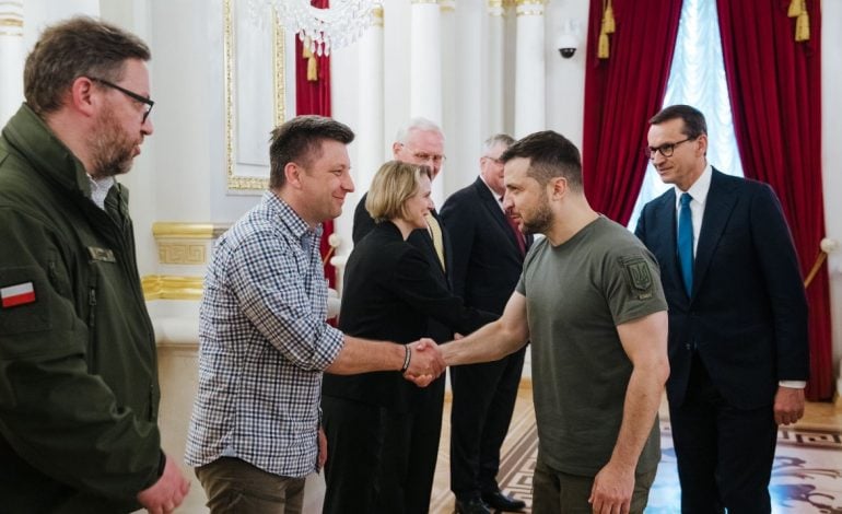 Zełenski: Ukraina pomoże polskim braciom z prądem