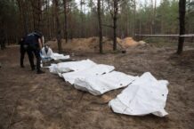 W masowych grobach w pobliżu Iziumu odnaleziono 450 ciał pomordowanych Ukraińców. Wśród nich są ciała dzieci i żołnierzy ze związanymi rękami
