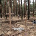 Mogiły pomordowanych Ukraińców w okolicach Iziumu
