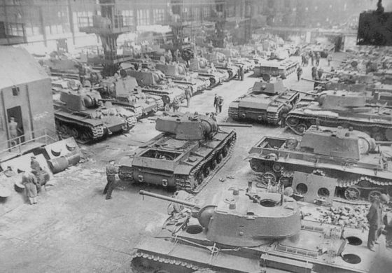 Rosyjski przemysł zbrojeniowy zaczął pracować w trybie dwuzmianowym