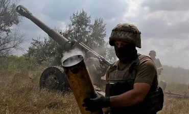 Amunicji do ukraińskiej artylerii jest pod dostatkiem. Amerykańscy eksperci wskazali, gdzie się znajduje