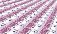 Zachód jest gotowy przekazać Ukrainie 300 mld dolarów rosyjskich rezerw złota i walut, ale w zgodzie z prawem