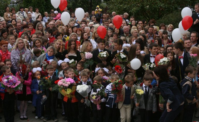 Łukaszenka likwiduje prywatne szkoły, bo „są powiązane z nieprzyjaznymi państwami”