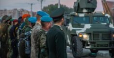 Łukaszenka zdegradował ponad 80 oficerów. Za opozycyjność