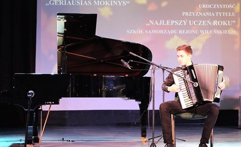 “Najlepszy Uczeń Roku 2022” szkół Samorządu Rejonu Wileńskiego