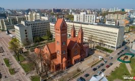 Po raz pierwszy od 33 lat procesja Bożego Ciała w Mińsku bez ołtarza przy Czerwonym Kościele