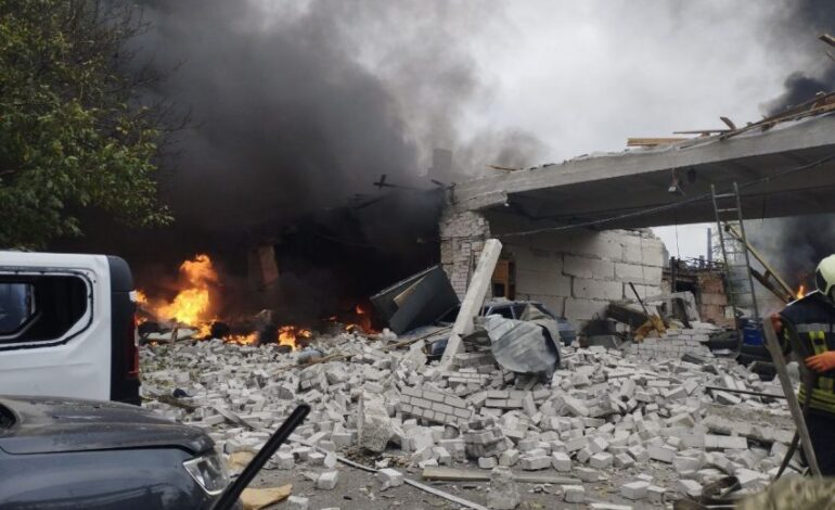 Ukraińska policja: W rosyjskich atakach rakietowych zginęło co najmniej 10 osób, około 60 zostało rannych