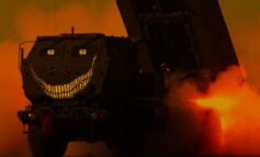 HIMARS-y oświetliły drogę uciekającym w nocy Rosjanom