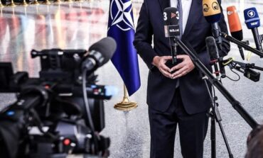 Stoltenberg: NATO pomoże Ukrainie przetrwać zimę
