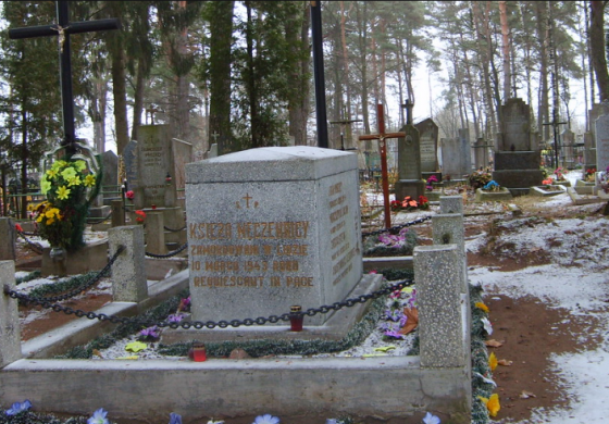 Skandal! Reżim Łukaszenki likwiduje polskie cmentarze w Lidzie