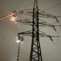 Naprawa ukraińskiej sieci energetycznej po rosyjskim ataku rakietowym
