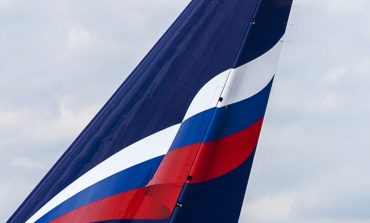 Rosja stara się utrzymać przy życiu swoje lotnictwo cywilne. Trwa szmugiel zachodnich części do samolotów