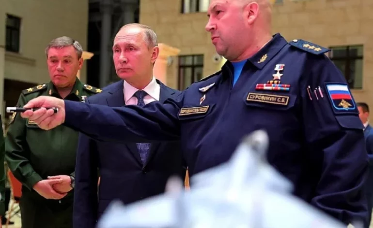 Fundacja Antykorupcyjna Nawalnego: Surowikin i jego żona obławiają się na wojnie w Syrii