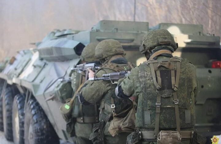 MSW Białorusi mobilizuje weteranów sił specjalnych. Będą odpierać ataki „najemników”