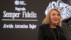 Wileńska publicystka Alwida Antonina Bajor z nagrodą „Semper Fidelis”