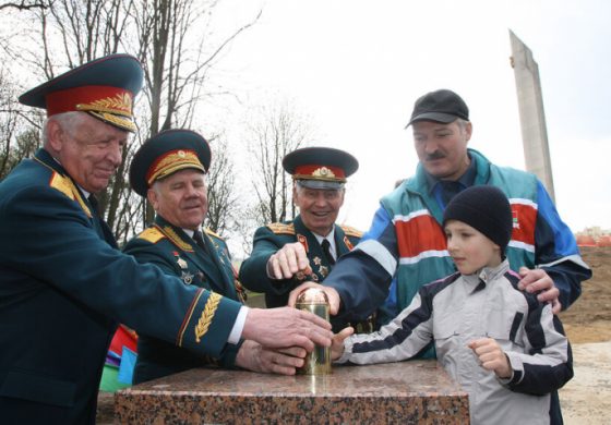 Przed wizytą Putina Łukaszenka nagle zakończył sprawdzanie gotowości bojowej armii