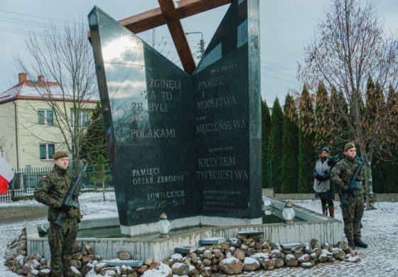 Na Podlasiu odsłonięto pierwszy w Polsce pomnik ofiar "operacji polskiej" NKWD