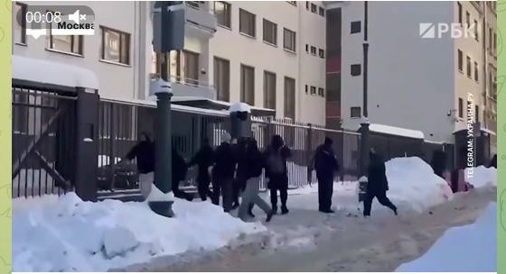 Atak na ambasadę Finlandii w Moskwie (WIDEO)