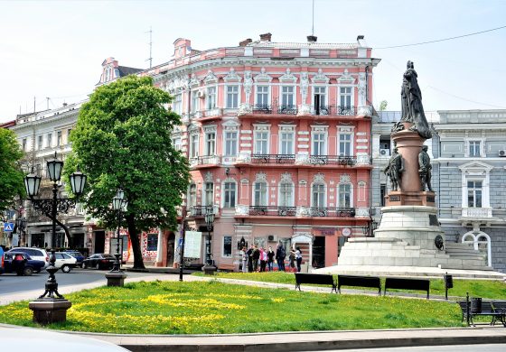 W Odessie rozpoczął się demontaż pomnika carycy Katarzyny II
