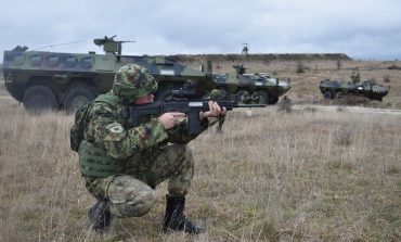 Armia i policja Serbii postawione w stan najwyższej gotowości bojowej