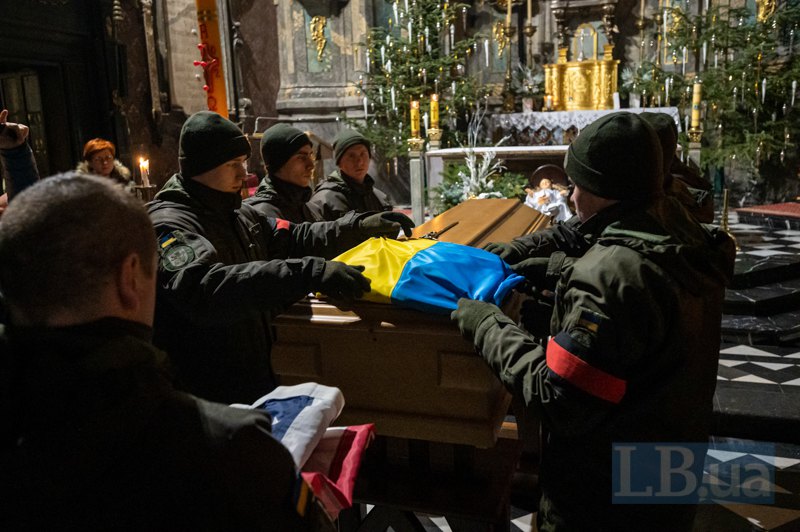 Pożegnanie zołnierza w lwowskiej katedrze Fot: Iwan Stanisławski/lb.ua